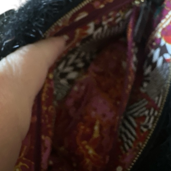 Kate Spade Black Faux Fur Shoulder Bag Embossed Strap Bright Print Lining Chic - Picture 12 of 15